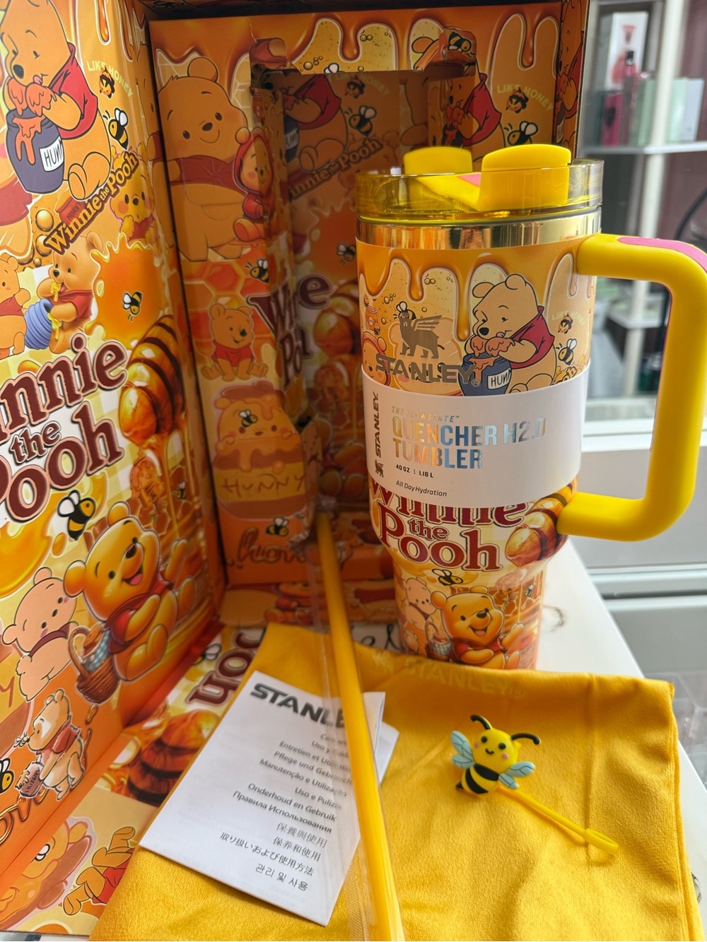Stanley Winnie the Pooh Honey Tumbler 40oz
